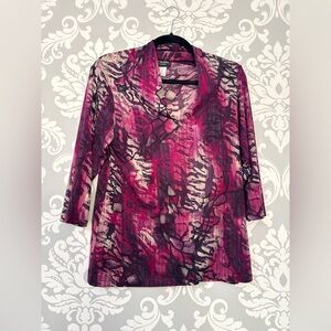 10/$25 • Soft Works Patterned V-Neck‎ 3/4 Sleeve Top